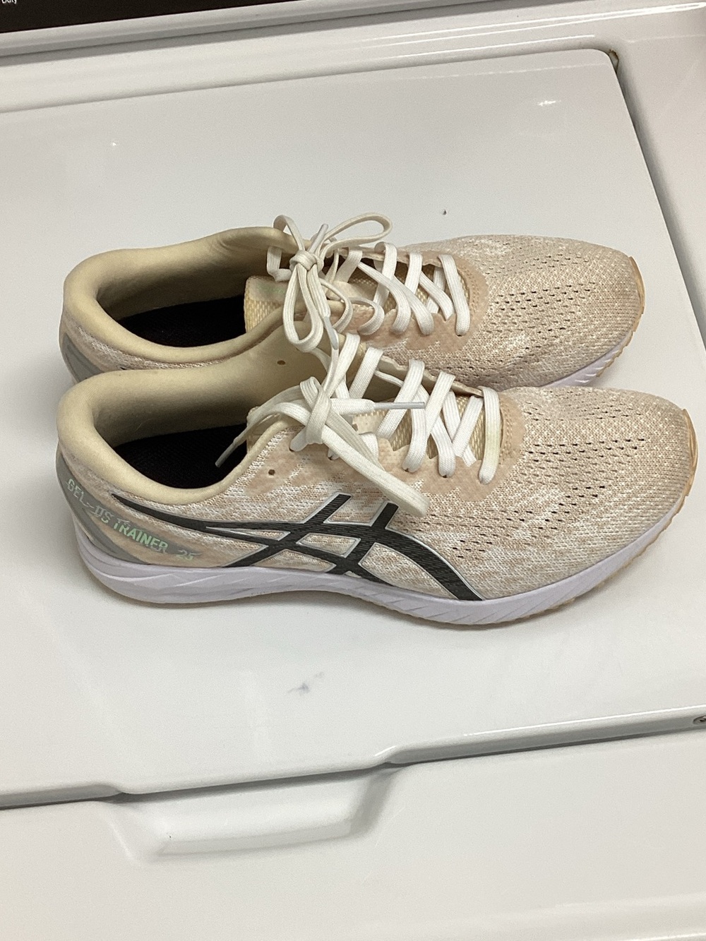 Asics Beige Knit Running Shoes with Black Logo - Picture 4 of 7
